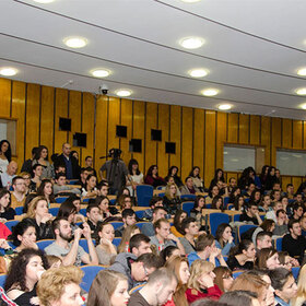 aula-hora-nbu_280x280_crop_478b24840a