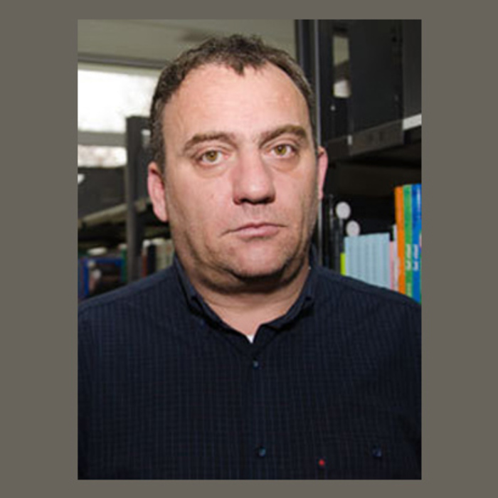 doc-martin_700x700_crop_478b24840a