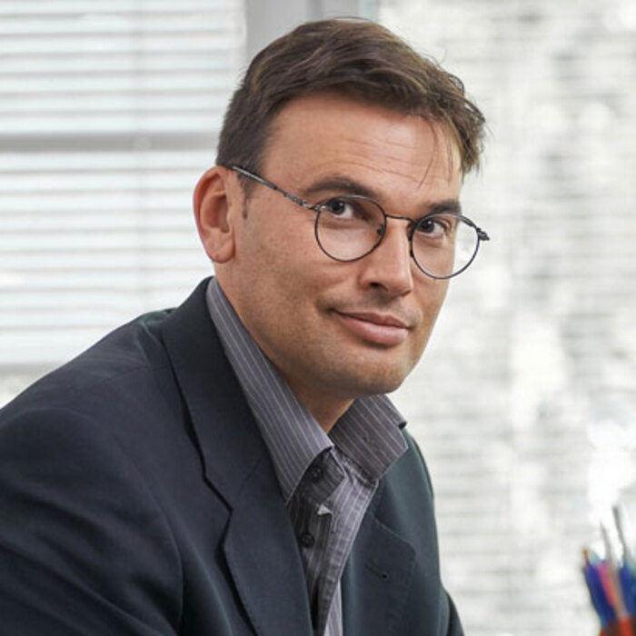 qsen-zahariev-nbu_700x700_crop_478b24840a