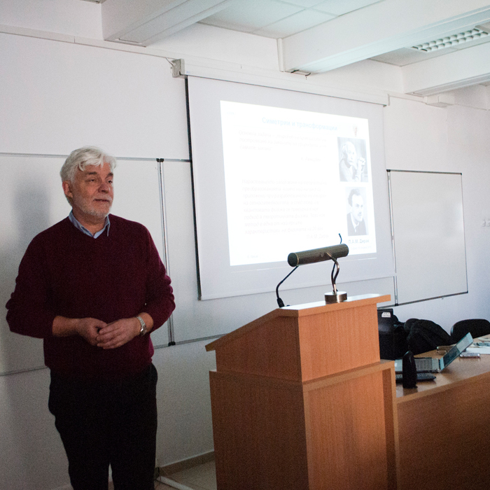 l-litov1_700x700_crop_478b24840a